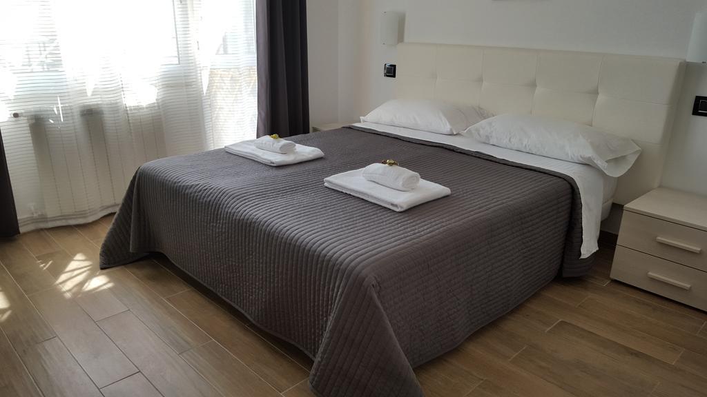 Luce Di Luna Luxury Suites Róma Kültér fotó